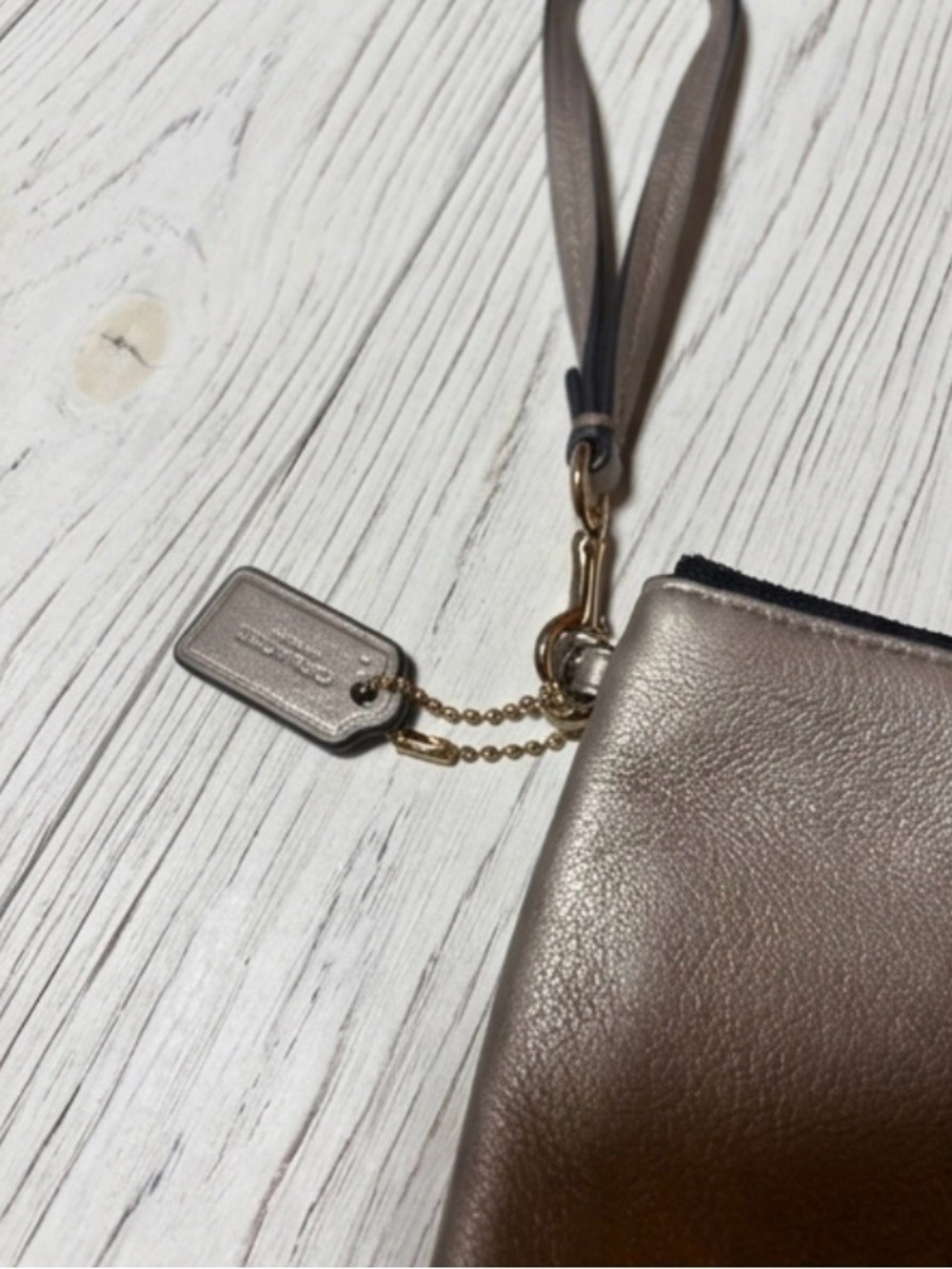 Coach Metallic Gold Leather Zip Wristlet - Picture 4 of 7